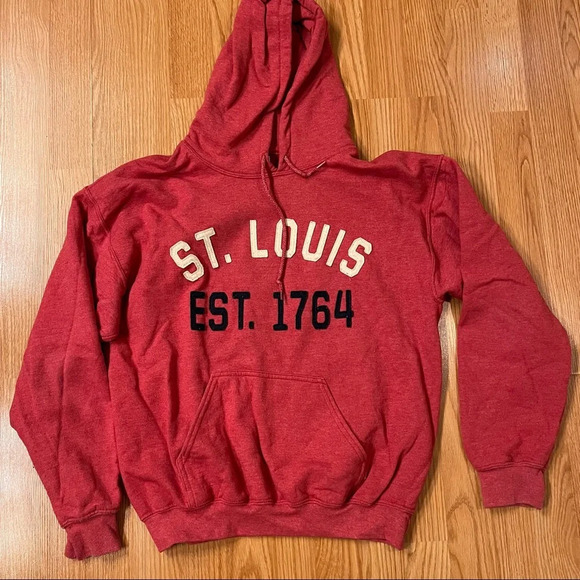 Gildan St. Louis EST. 1764 Heathered Red Pullover Hoodie - Size Adult M - VGUC - Picture 1 of 5